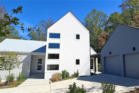 160 Cedarwood Lane Roswell GA 30075