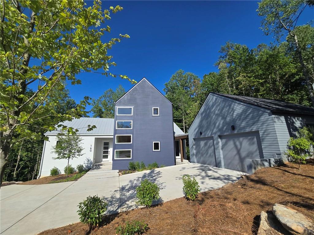 160 Cedarwood Lane