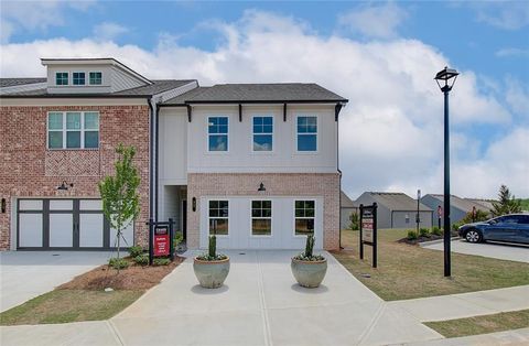 Townhouse For Sale - 22 Depot Landing Road<br/> Auburn, GA 30011