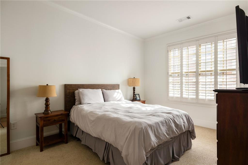 1055 Piedmont Avenue NE 211