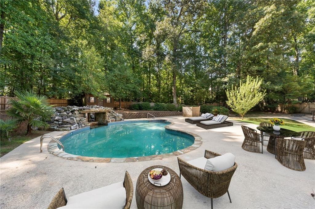 405 Island Cove Drive