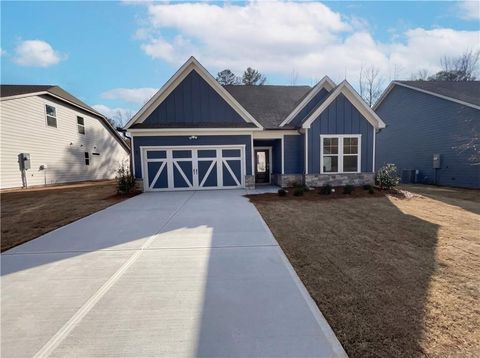 Homes For Sale - 8 Mayhaw Point<br/> Sharpsburg, GA 30277