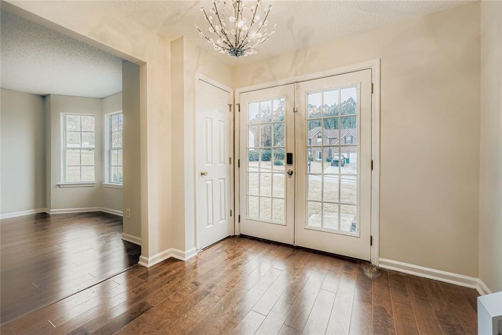 6987 Dalehollow Drive