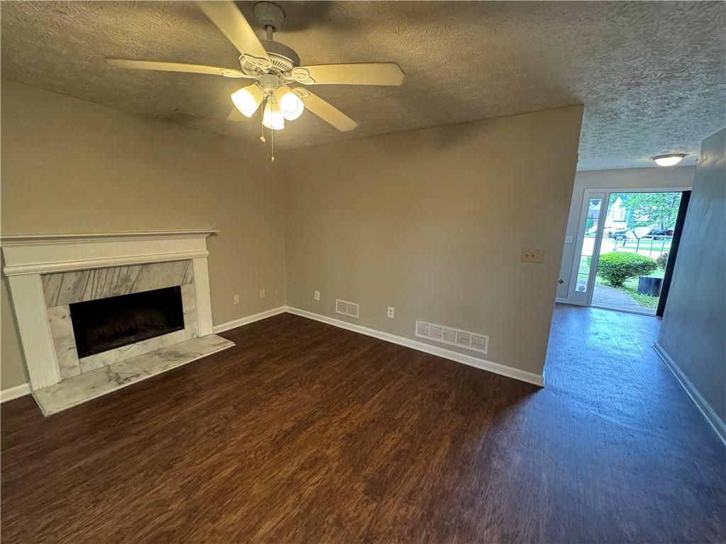 1048 Brandon Lane, Stone Mountain, Georgia image 7