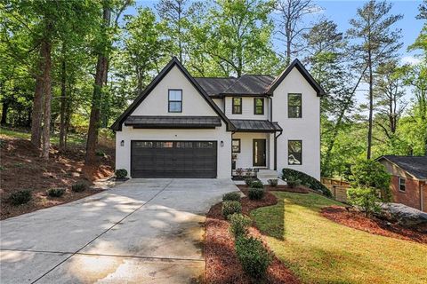 Photo of 855 Fleetwood Circle SW, Atlanta, GA 30311 (MLS # 7755914)