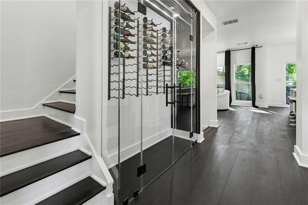 855 Fleetwood Circle SW