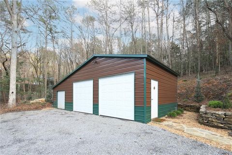 A home in Mineral Bluff