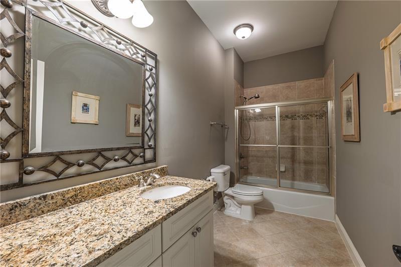 3680 Milton Park Drive, Alpharetta, Georgia image 32
