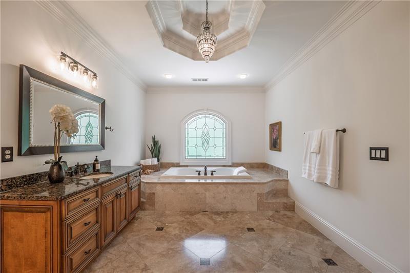 3680 Milton Park Drive, Alpharetta, Georgia image 22