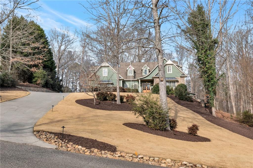 180 Forest Glen Drive