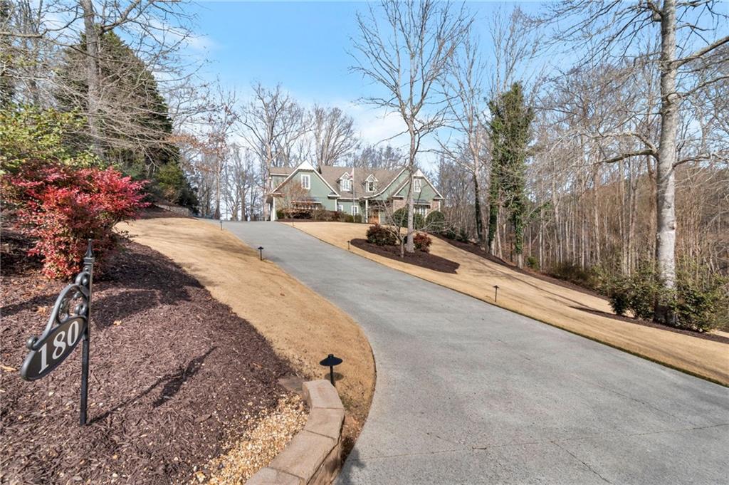 180 Forest Glen Drive