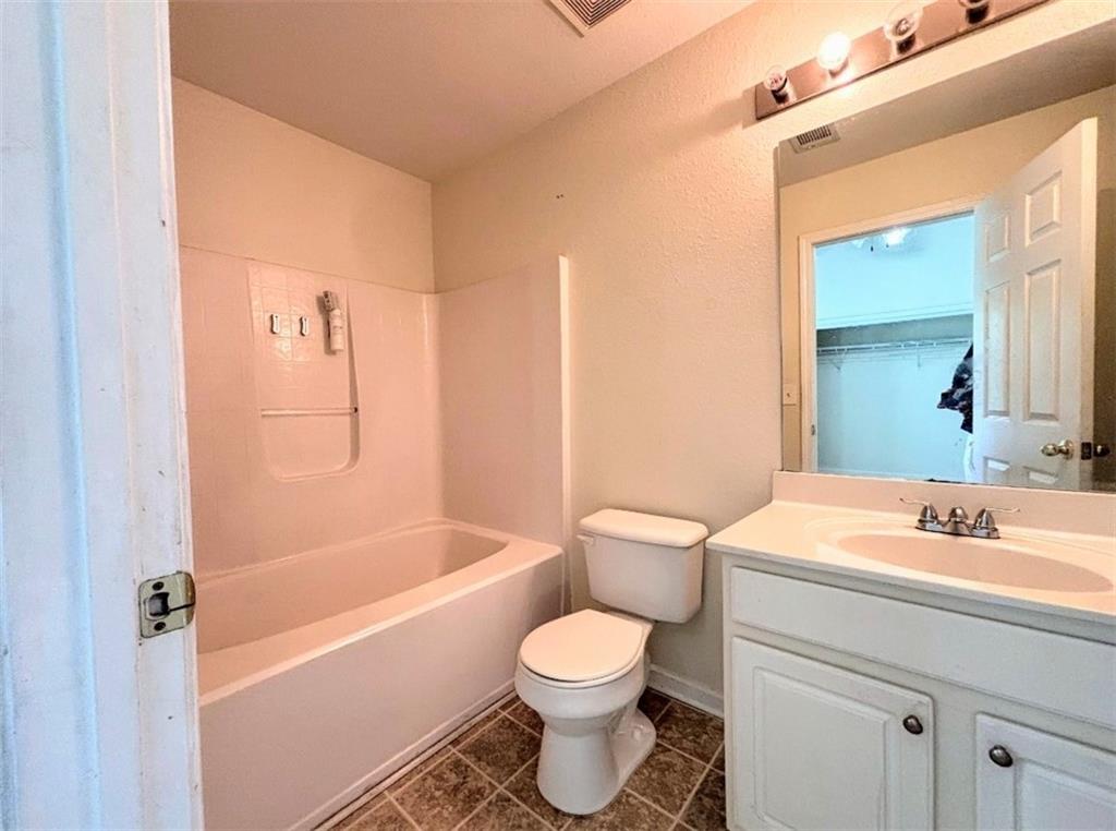 290 Brookview Drive, Riverdale, Georgia image 7
