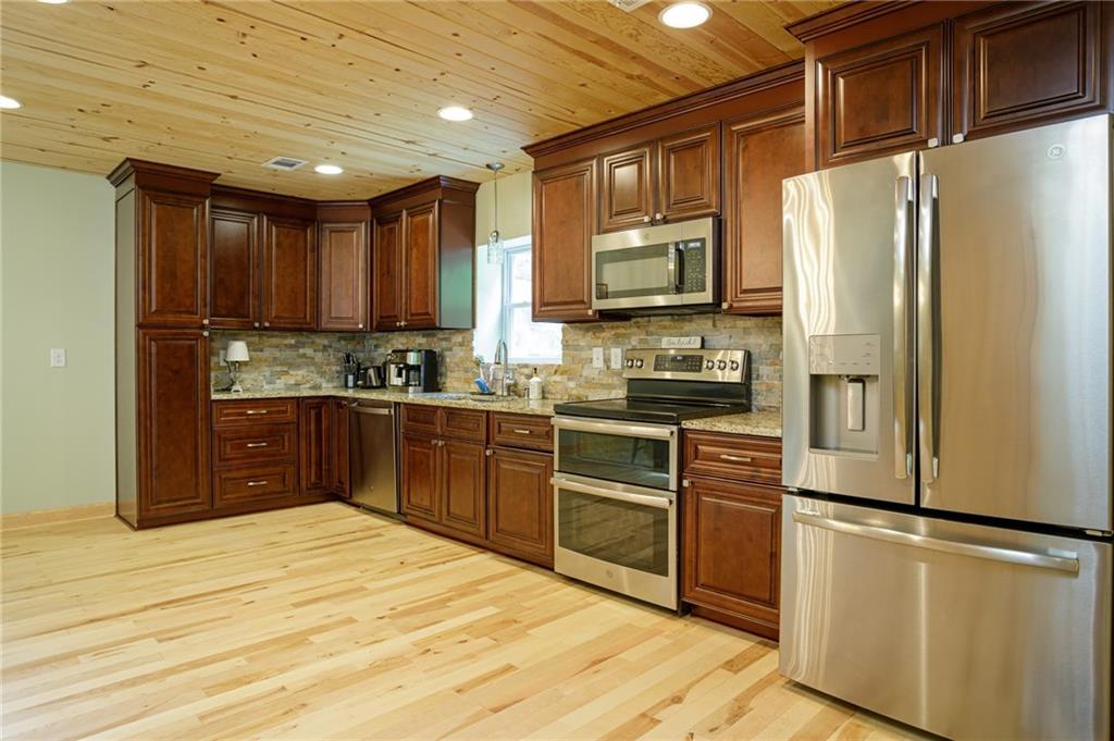 4075 Fincher Drive, Gainesville, Georgia image 13