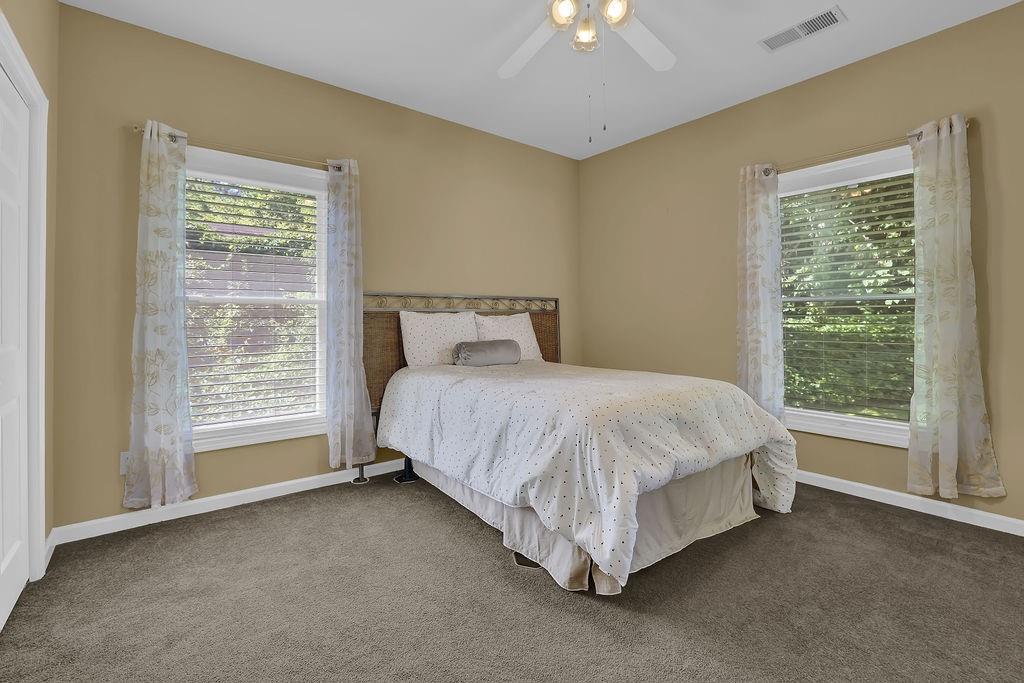 BREEZECREST - Residential