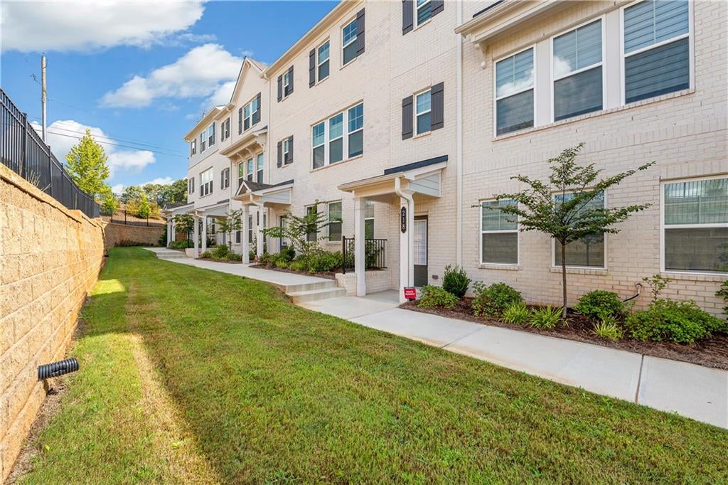218 Maycrest Path