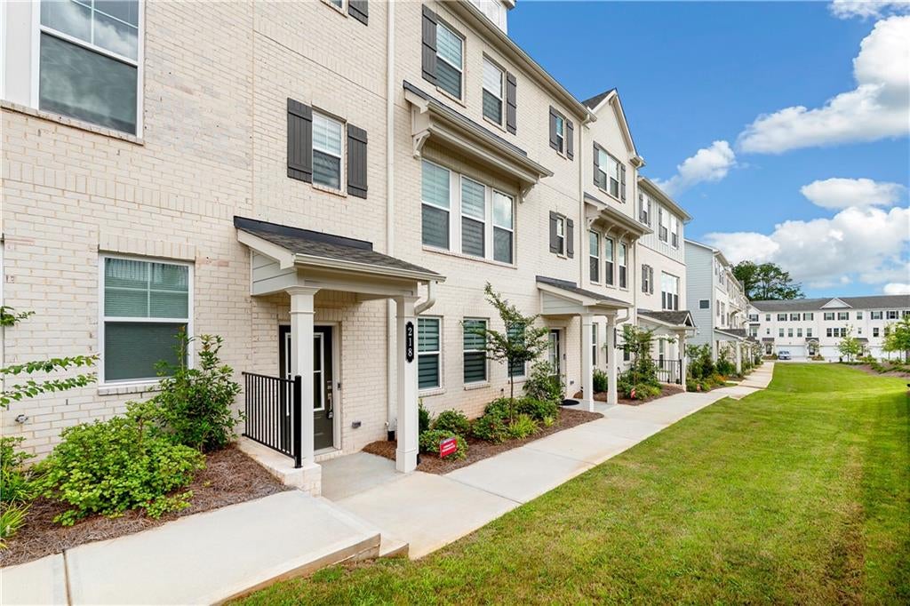 218 Maycrest Path
