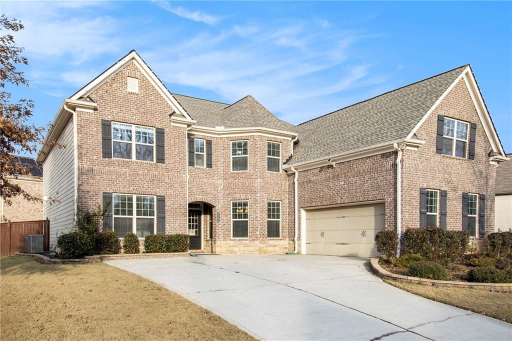 Photo of 915 Elmsbrook Lane, Alpharetta, GA 30004 (MLS # 7683591)