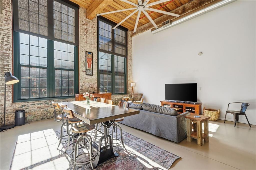 170 Boulevard SE 212E