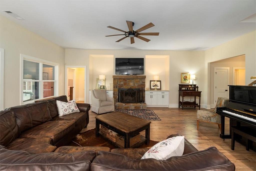 1056 Riverstone Drive, Social Circle, Georgia image 7