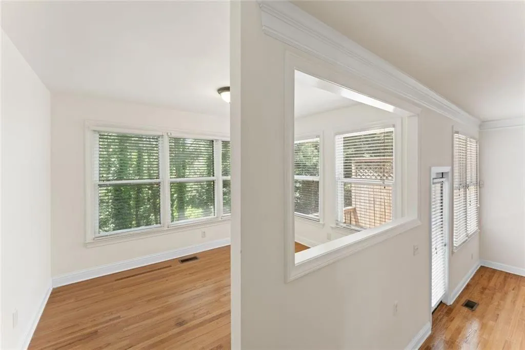 Smyrna, Georgia 30082, United States, 3 Bedrooms Bedrooms, ,4 BathroomsBathrooms,Residential,Active,126989