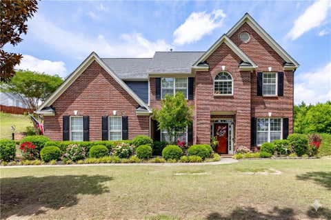 Homes For Sale - 933 Cruce Lake Drive<br/> Hoschton, GA 30548