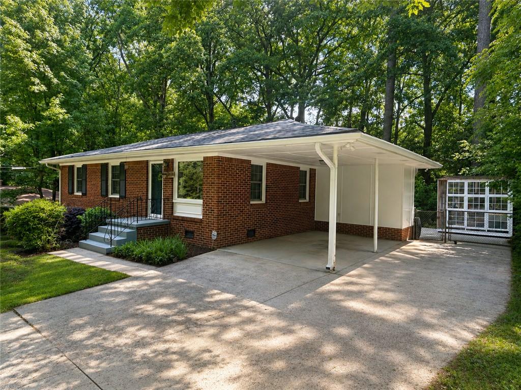 3128 Vine Circle