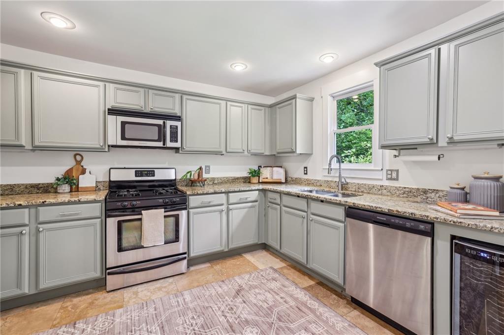 1592 Braeburn Drive, Atlanta, Georgia image 14