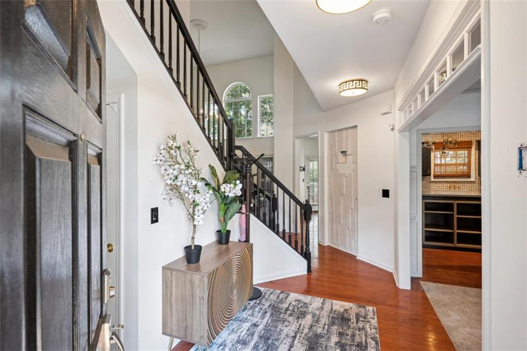 1229 Crescentwood Lane