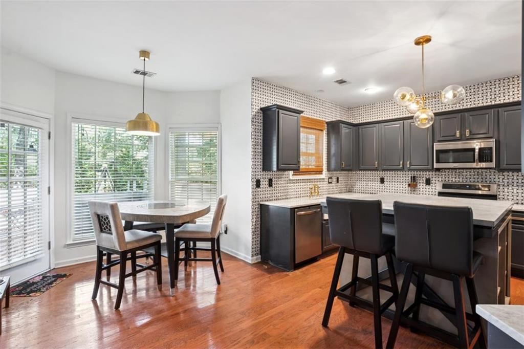 1229 Crescentwood Lane