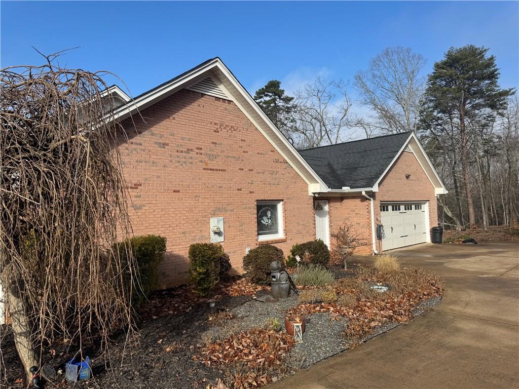 1285 Smithdale Heights Drive