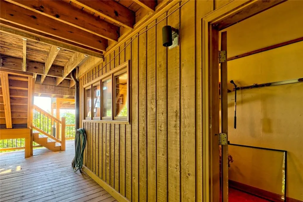 Sautee Nacoochee, Georgia 30571, United States, 3 Bedrooms Bedrooms, ,2 BathroomsBathrooms,Residential,Active,131851