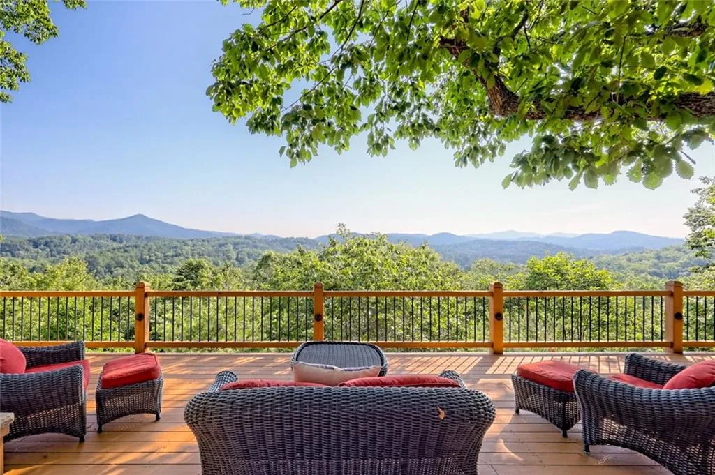 Sautee Nacoochee, Georgia 30571, United States, 3 Bedrooms Bedrooms, ,2 BathroomsBathrooms,Residential,Active,131851