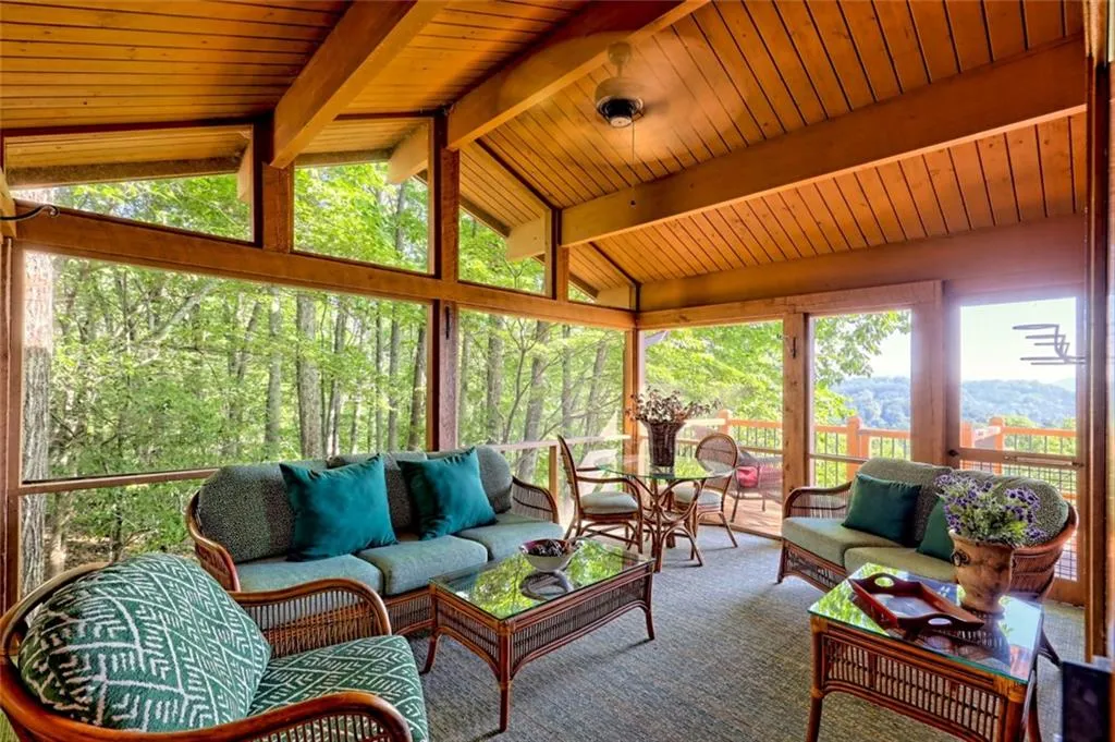 Sautee Nacoochee, Georgia 30571, United States, 3 Bedrooms Bedrooms, ,2 BathroomsBathrooms,Residential,Active,131851