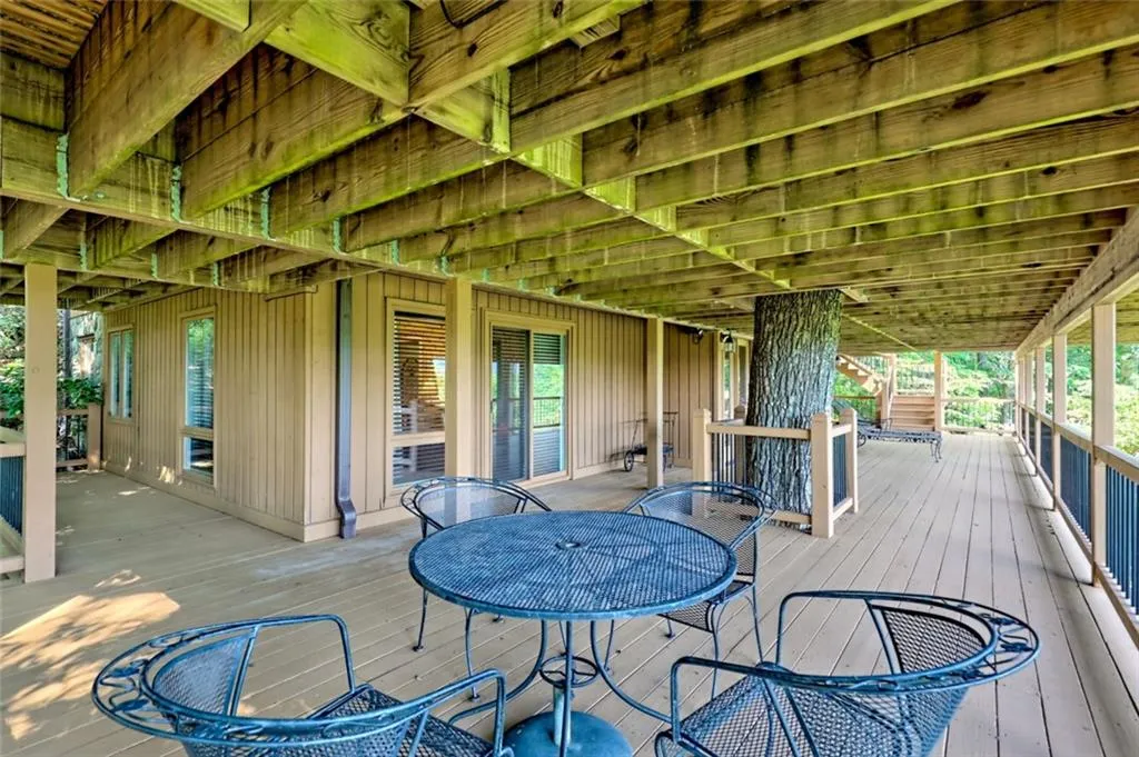 Sautee Nacoochee, Georgia 30571, United States, 3 Bedrooms Bedrooms, ,2 BathroomsBathrooms,Residential,Active,131851