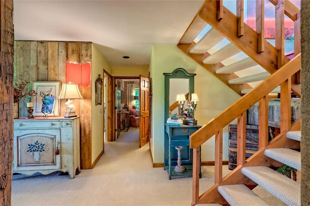 Sautee Nacoochee, Georgia 30571, United States, 3 Bedrooms Bedrooms, ,2 BathroomsBathrooms,Residential,Active,131851