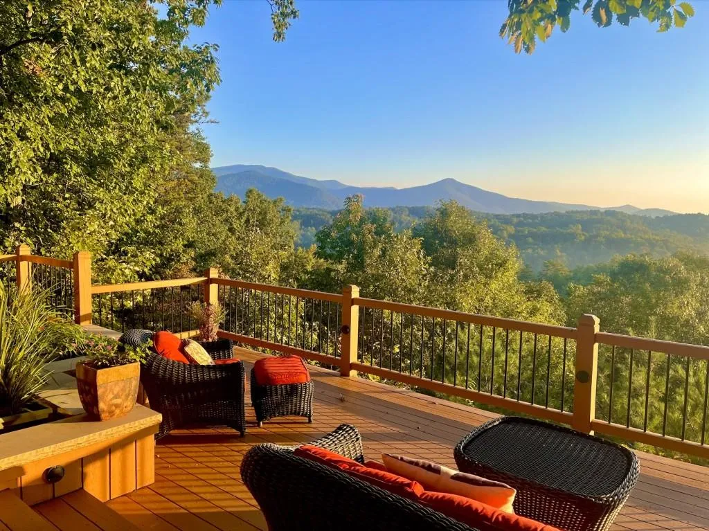 Sautee Nacoochee, Georgia 30571, United States, 3 Bedrooms Bedrooms, ,2 BathroomsBathrooms,Residential,Active,131851