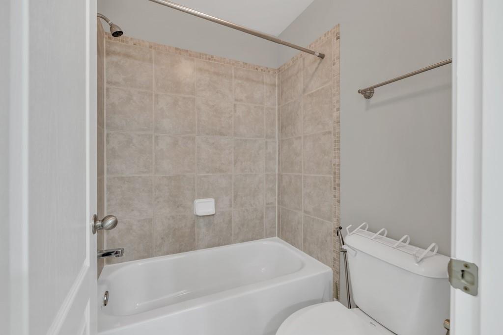 3634 Lost Oak Drive Dr, Buford, Georgia image 37