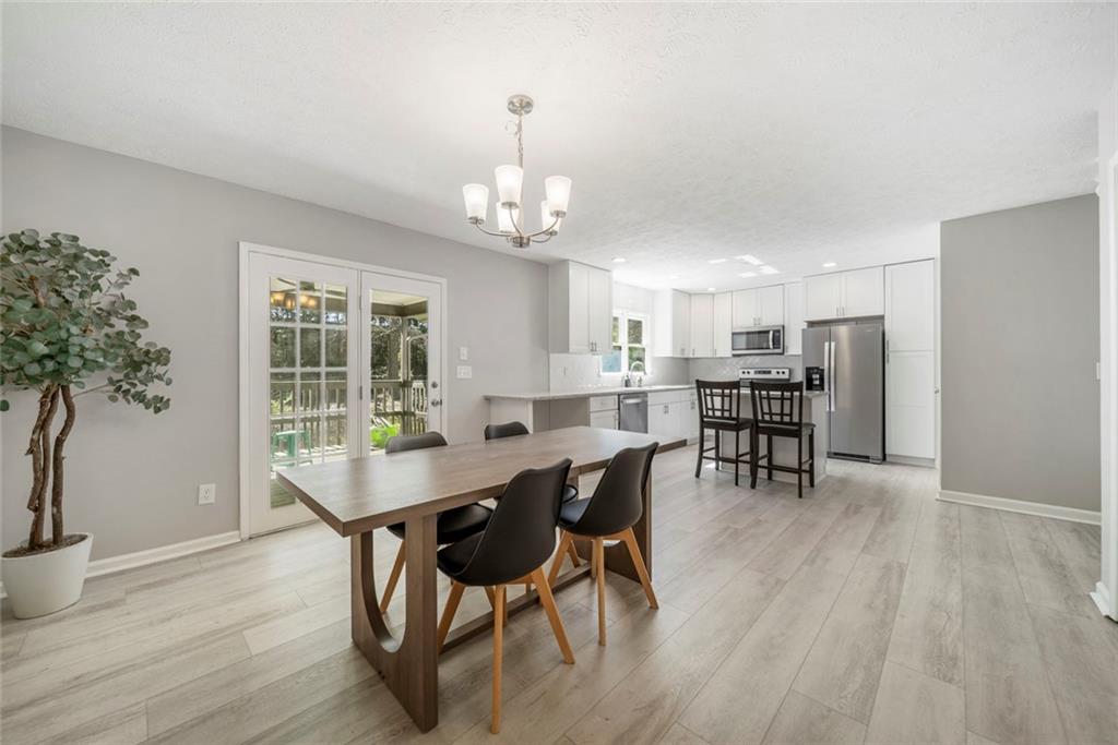 1296 Mohawk Drive NW