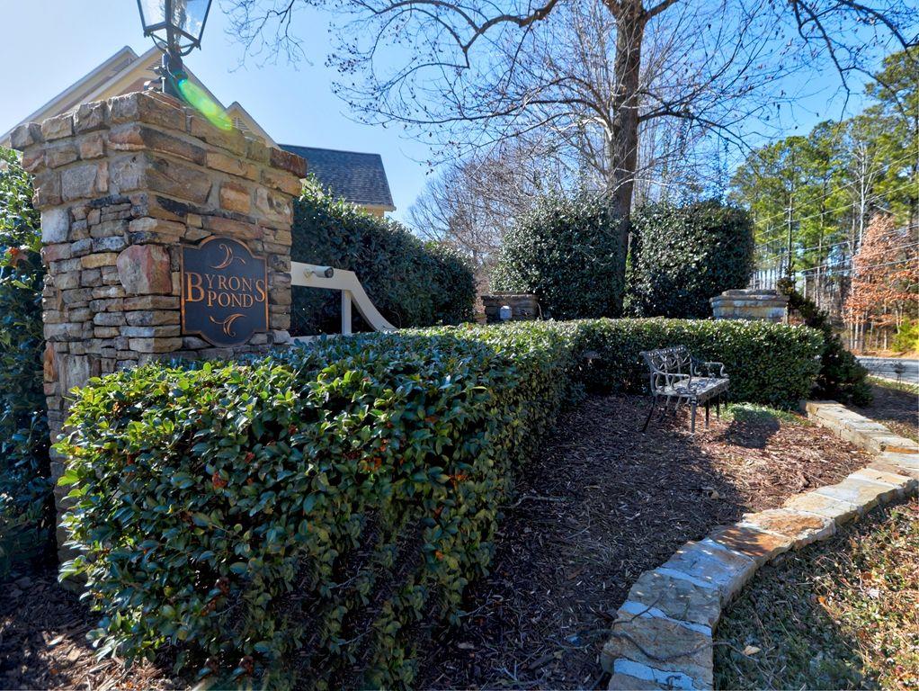 3009 Byrons Pond Drive NE