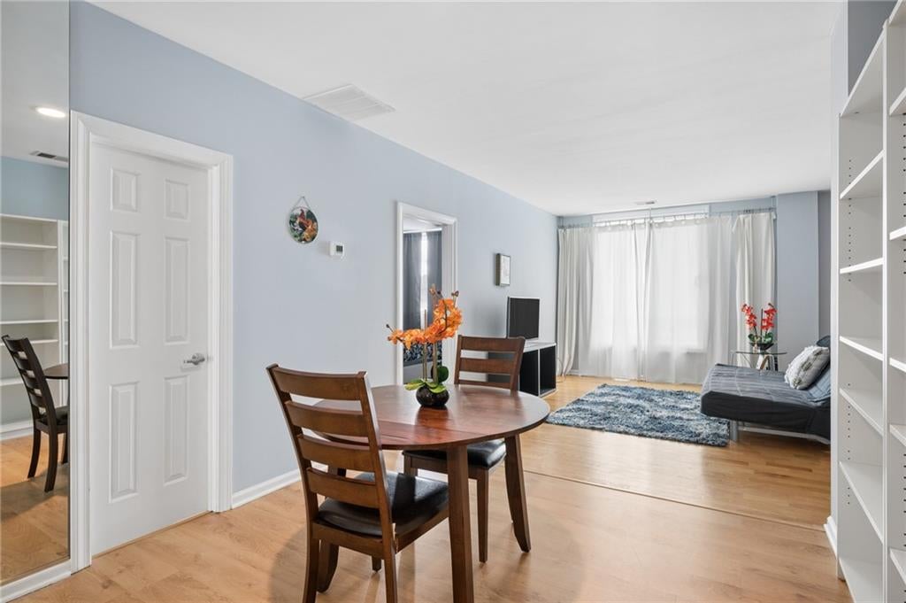 1421 Peachtree Street NE 304