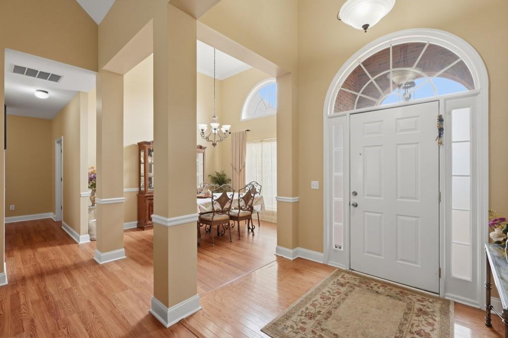 812 N Bay Overlook