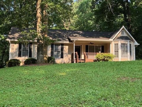 Homes For Rent - 130 Lori Lane<br/> Canton, GA 30114