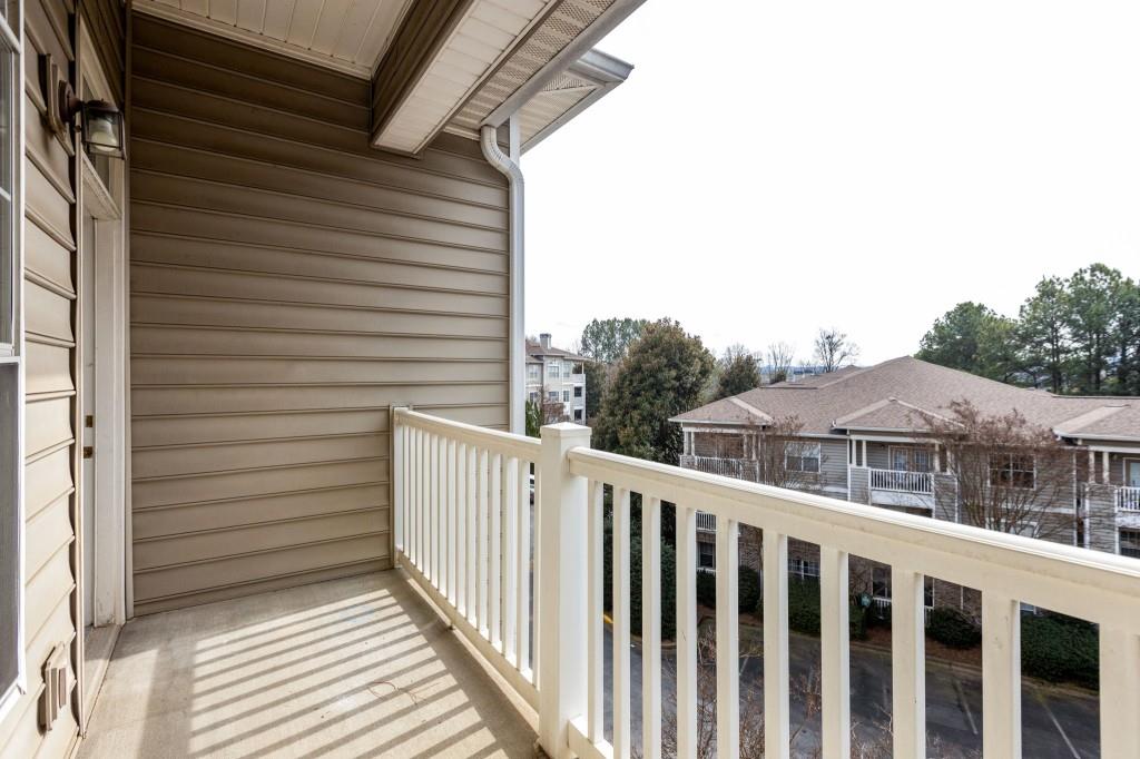 2700 Pine Tree Road NE 1317