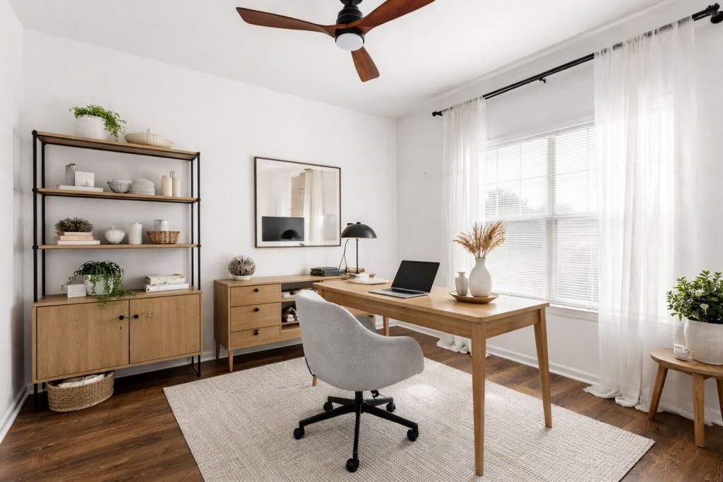 2700 Pine Tree Road NE 1317