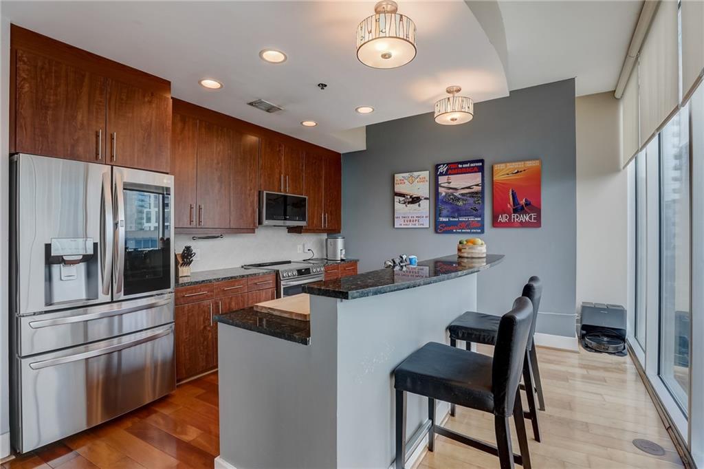 1010 Midtown - Residential