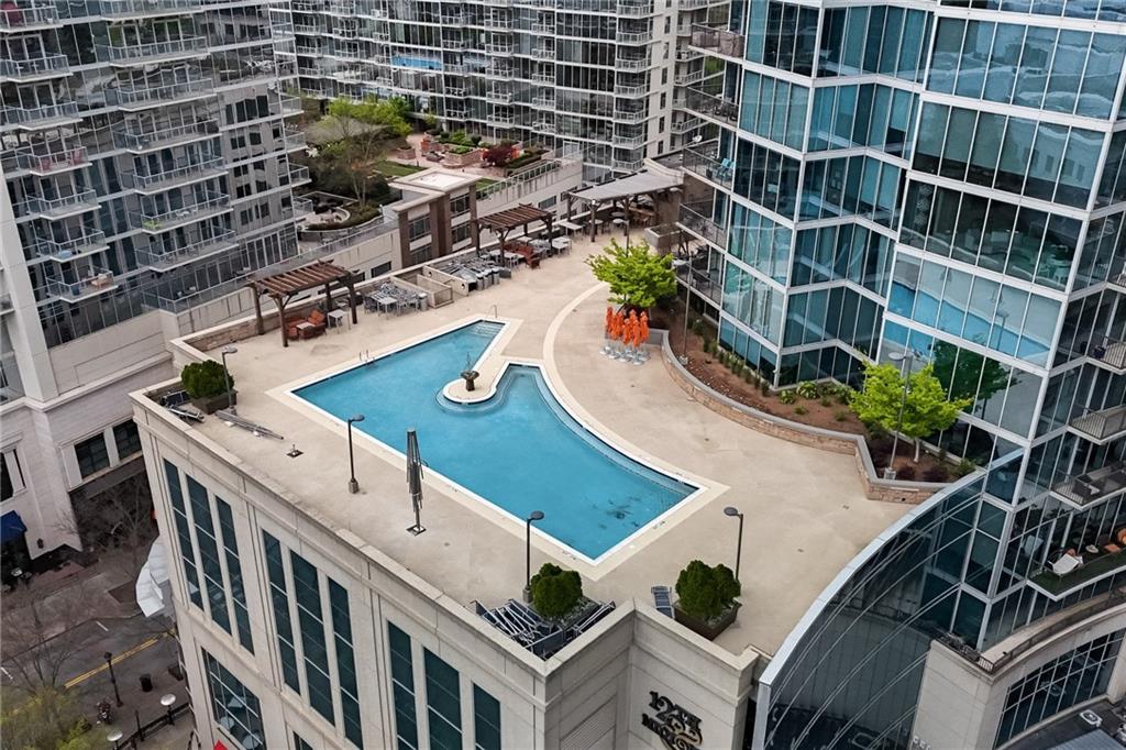 1010 Midtown - Residential