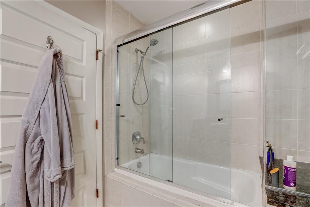1010 Midtown - Residential
