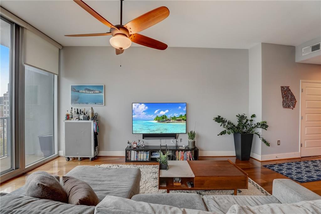 1010 Midtown - Residential