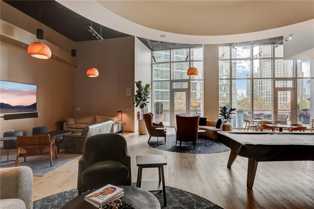 1010 Midtown - Residential