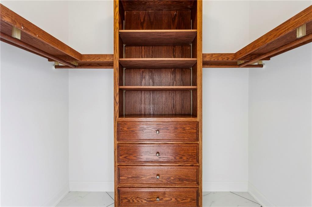 Taylorsville, Georgia, 30178, United States, 5 Bedrooms Bedrooms, ,6 BathroomsBathrooms,Residential,Active,2045049